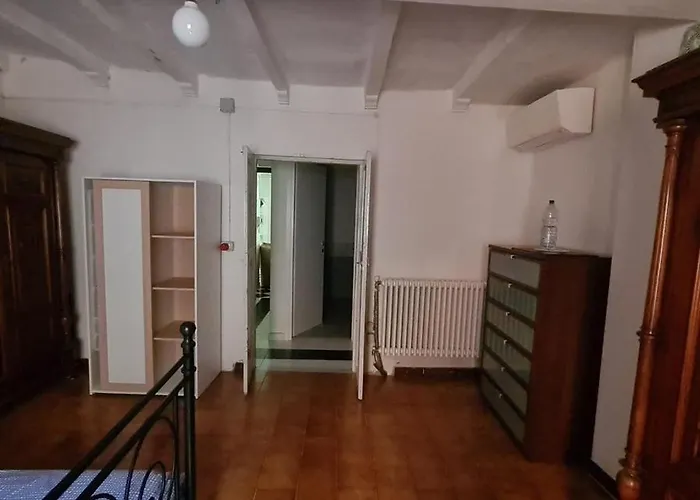 Pieno Centro Storico A Bolonia